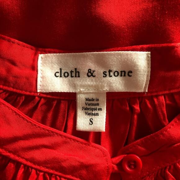 Cloth & Stone NWT Satin Femme Henley Button Front Blouse Red Small - Picture 8 of 12